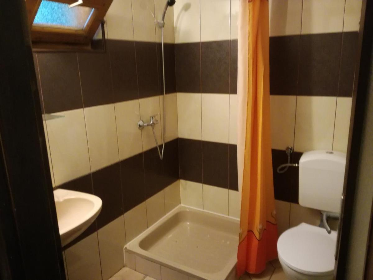 ホテル Polski Dom Wczasowy Nad Balatonem シオーフォク エクステリア 写真