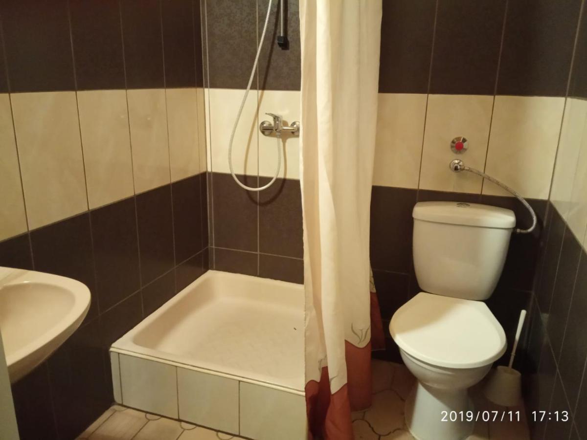 ホテル Polski Dom Wczasowy Nad Balatonem シオーフォク エクステリア 写真